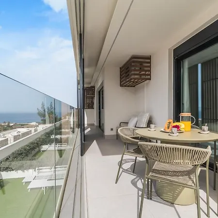 Home2book Panoramic Views & Stylish Design *