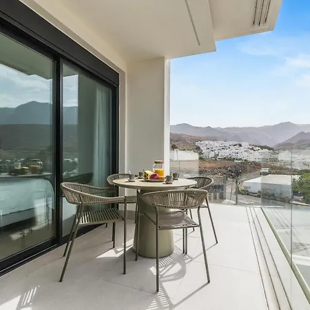 Apartment Home2book Panoramic Views & Stylish Design