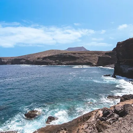 Home2book Panoramic Views & Stylish Design